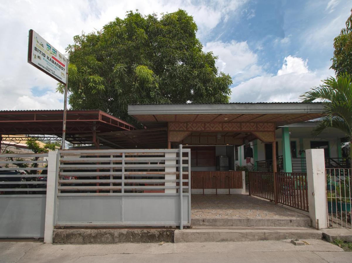 Oyo 777 Rn Guesthouse Moalboal Bagian luar foto